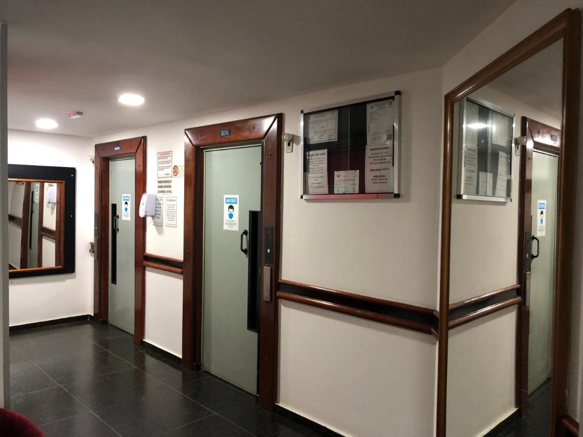 Apartamento Alto Padrao - De 3 Quartos Na Badalada Do Morro A Poucos Passos Da Areia - Elevador -wi-fi *